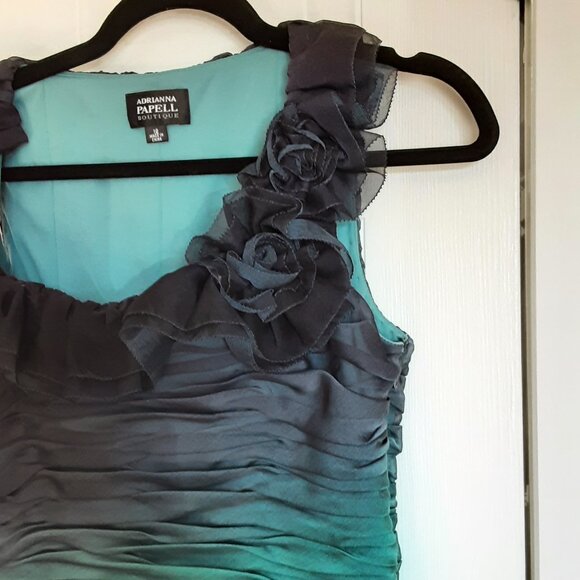 Beautiful Dress - Picture 2 of 3